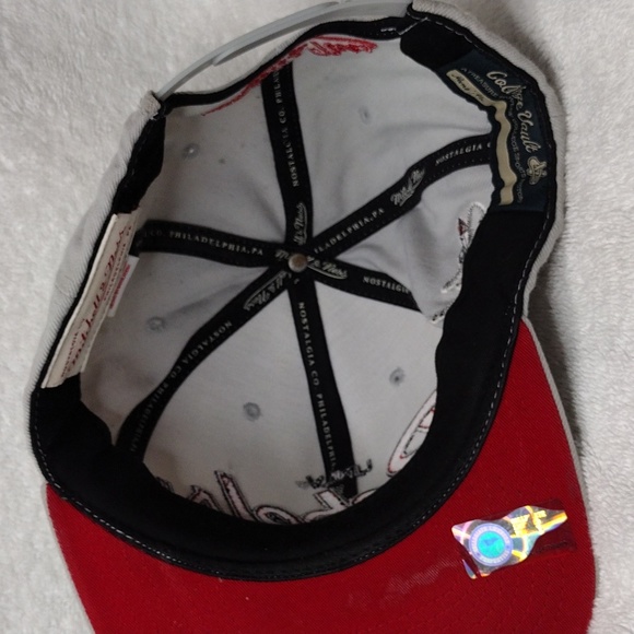 UNLV: RUNNING REBELS HAT - Picture 7 of 7